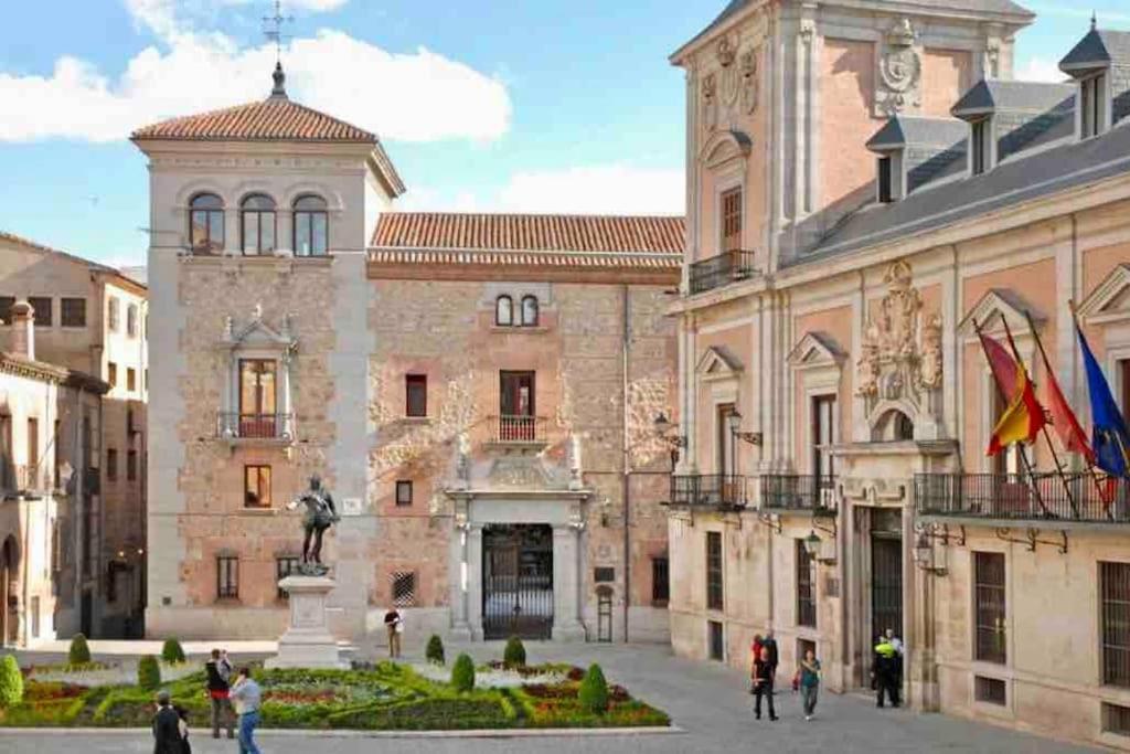 El Apartamento En Opera Palacio Real 马德里 外观 照片
