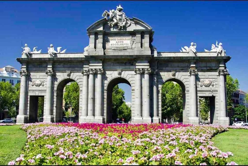 El Apartamento En Opera Palacio Real 马德里 外观 照片